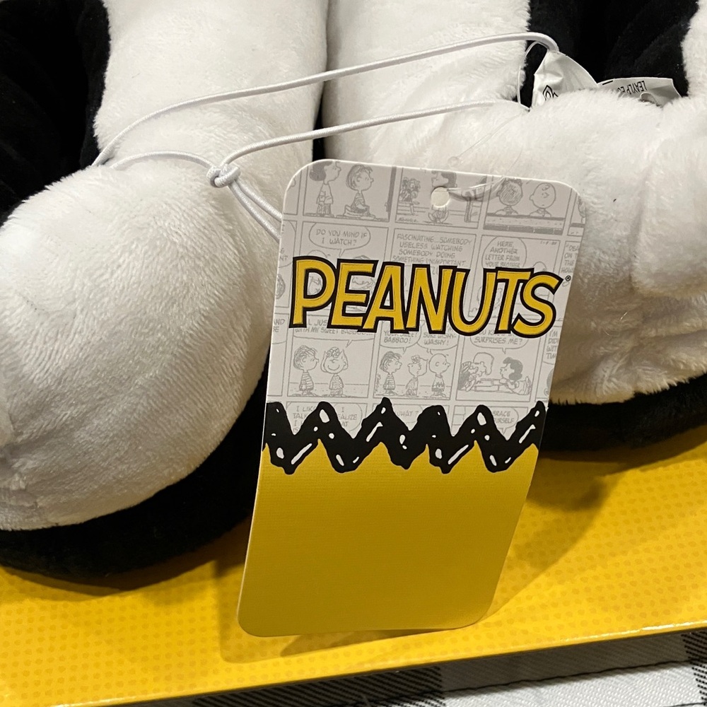 Peanuts Black and White Dog Slippers - Picture 2 of 5